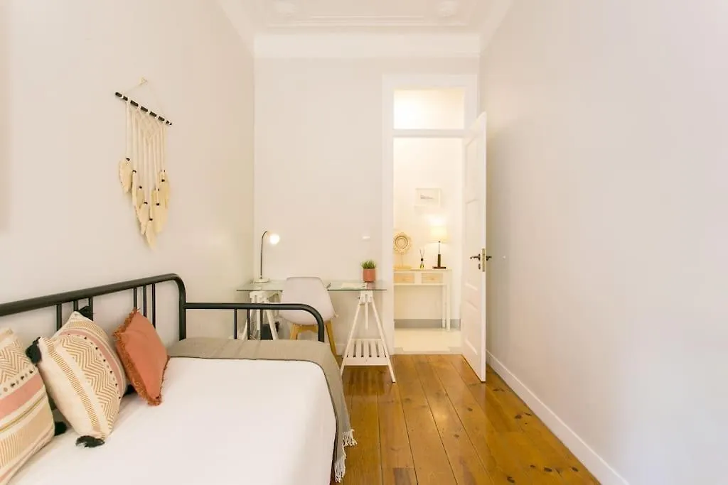 Апартаменты Brand New Alfama River View Лиссабон